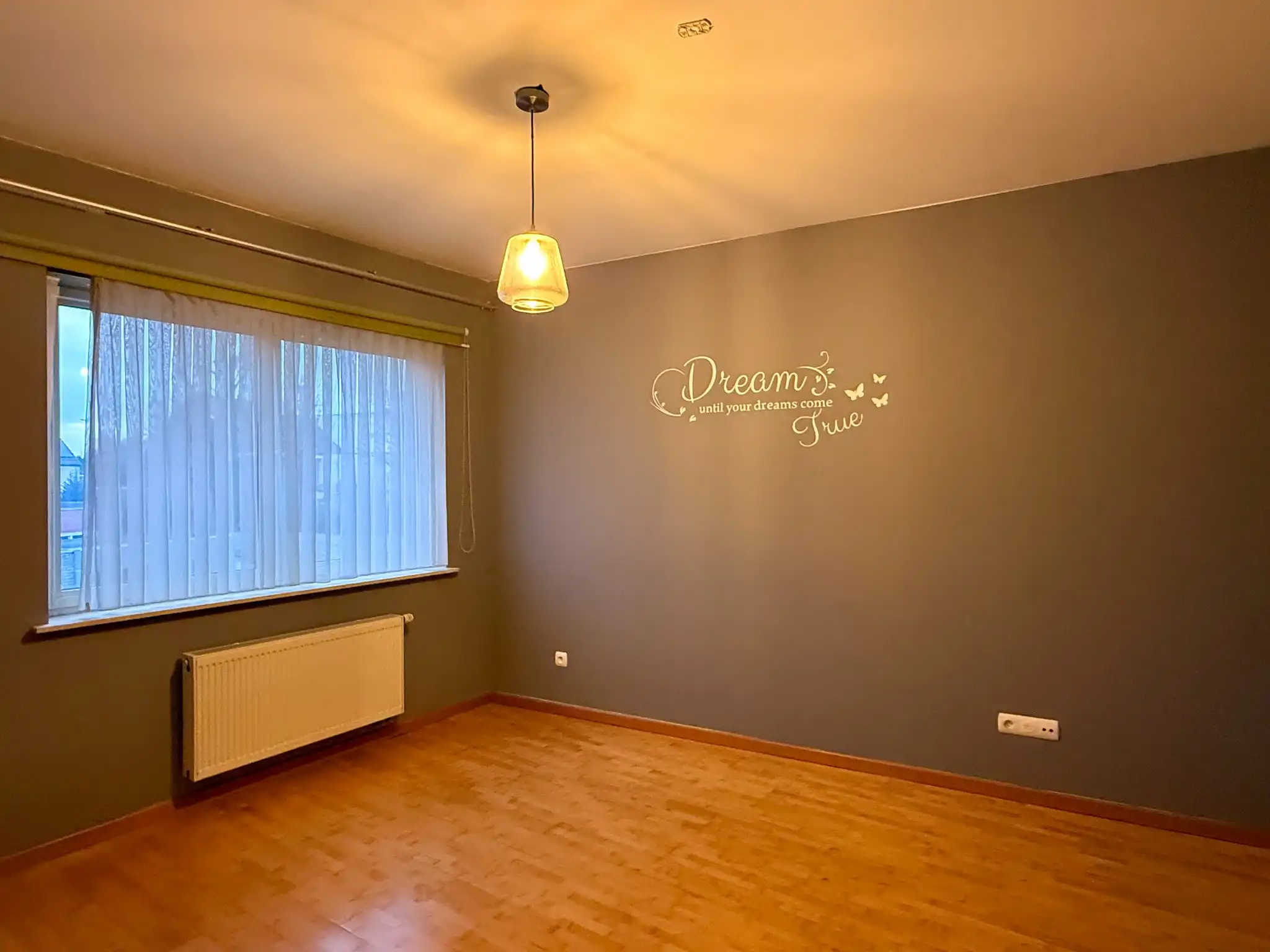 Appartement met twee slaapkamers en garage in het hartje van Beveren foto 9