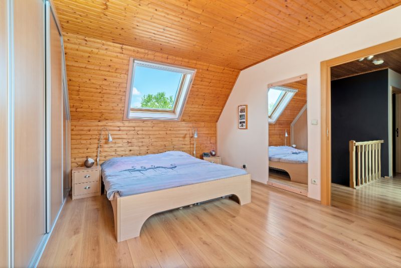 Vrijstaande woning rustige wijk - 832m² grond! foto 14