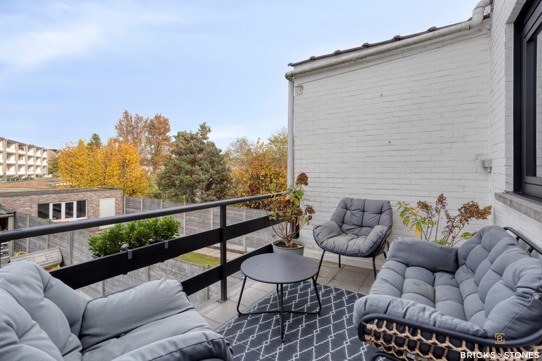 Knappe bel-etage woning met tuin foto 30