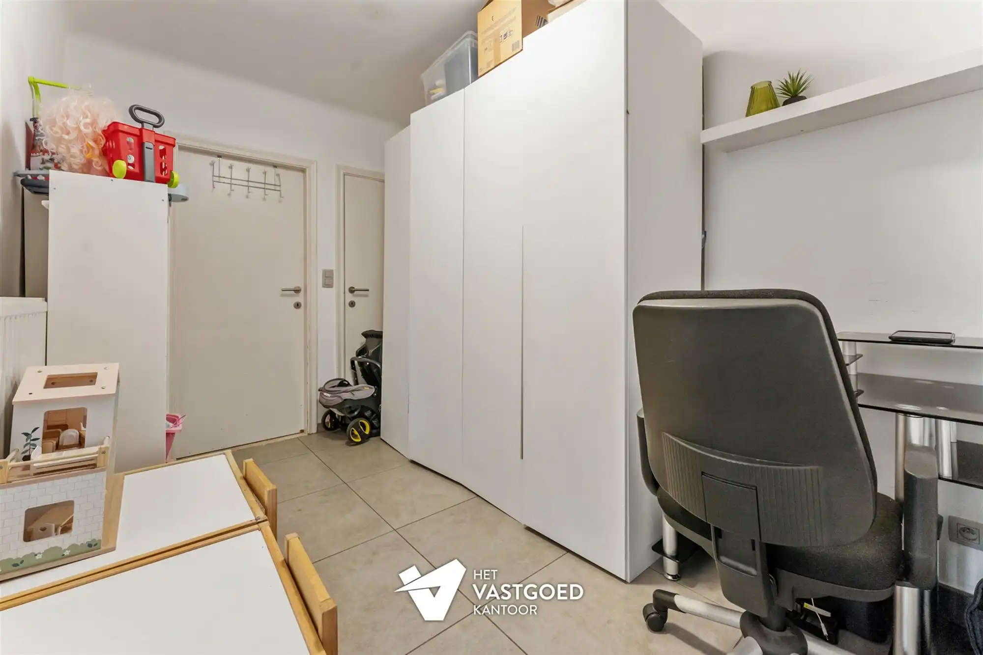 VOLLEDIG GERENOVEERDE WONING MET 4 SLAAPKAMERS, RUIME LEEFRUIMTES EN VRIJSTAANDE GARAGE OP PERCEEL VAN 6A90CA VLAKBIJ BE-MINE foto 22