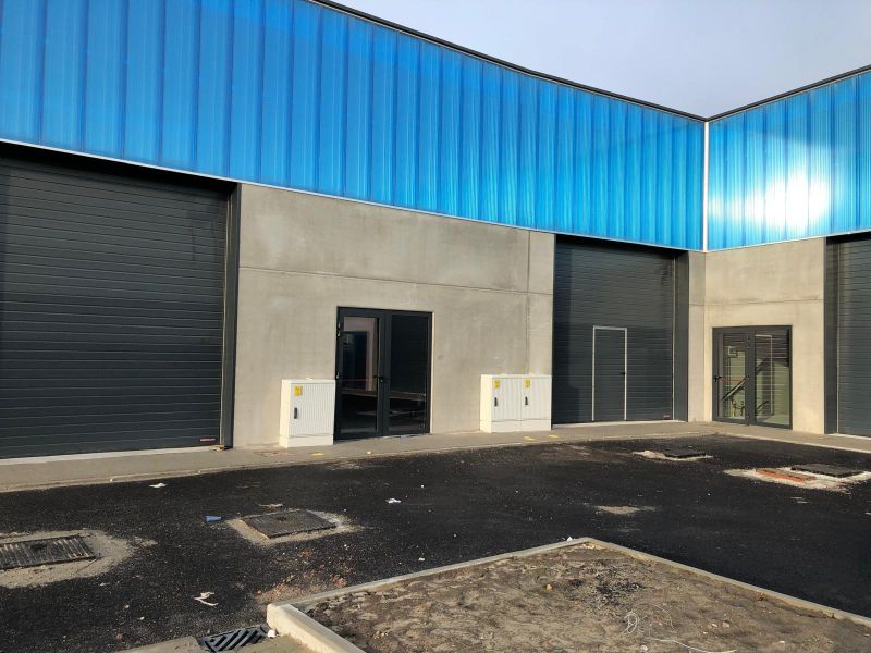 Moderne loods van 173m² met privé parkeerplaats foto 8