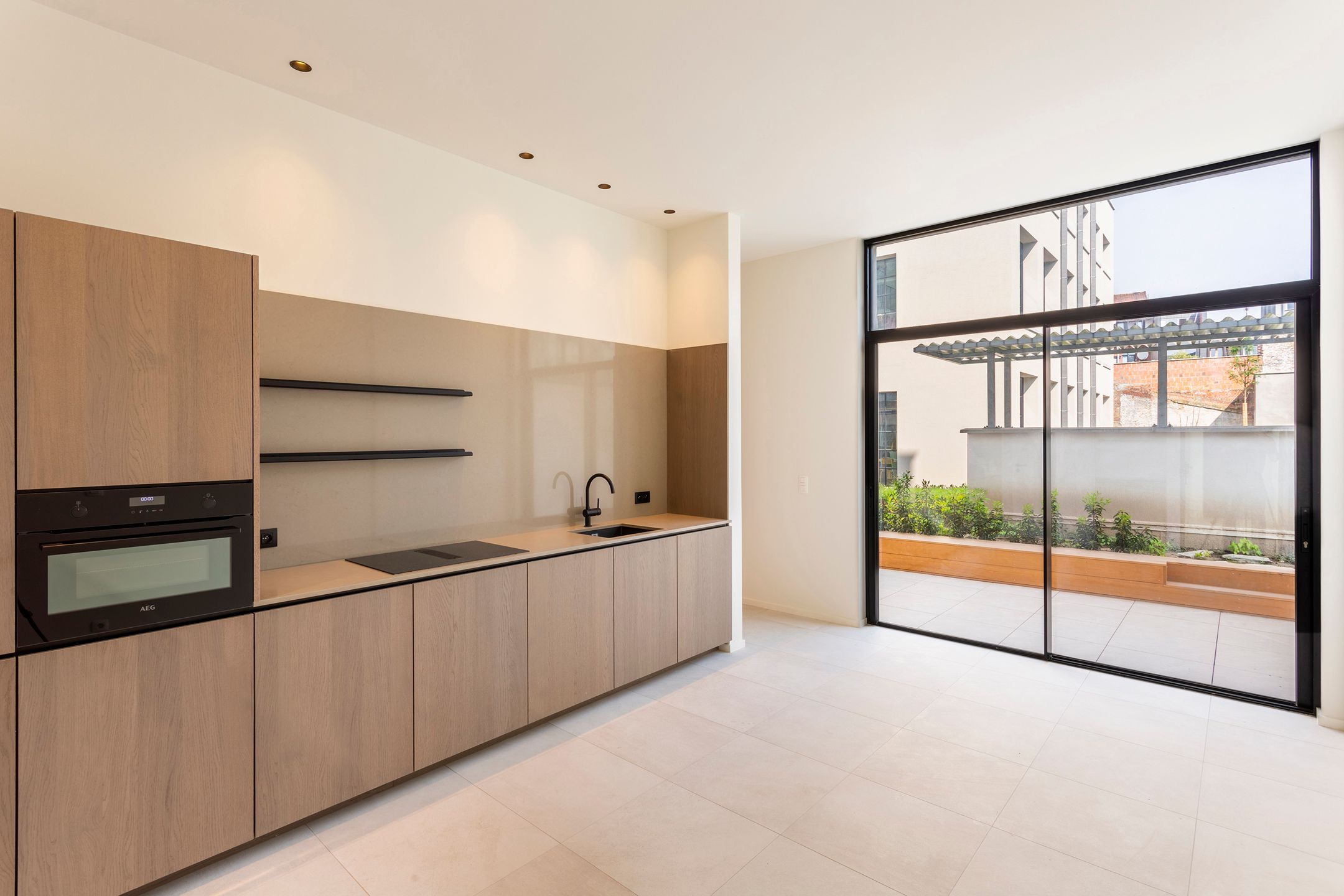 volledig nieuwe woning met terrassen, 4 slpks. en A-label foto 2