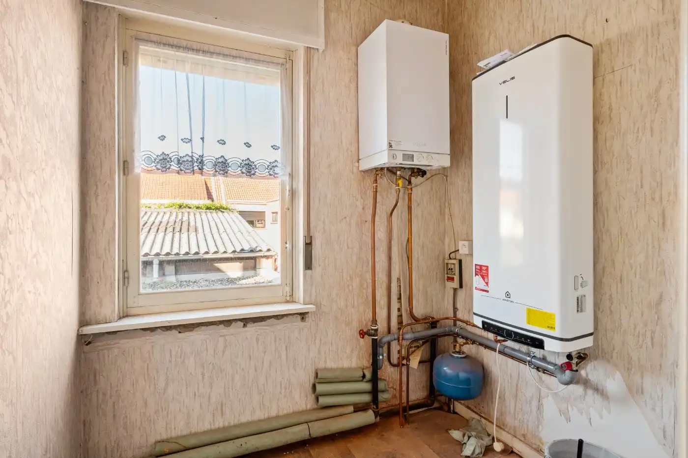 Te renoveren woning met 3 à 4 slpk. en inpandige garage foto 18