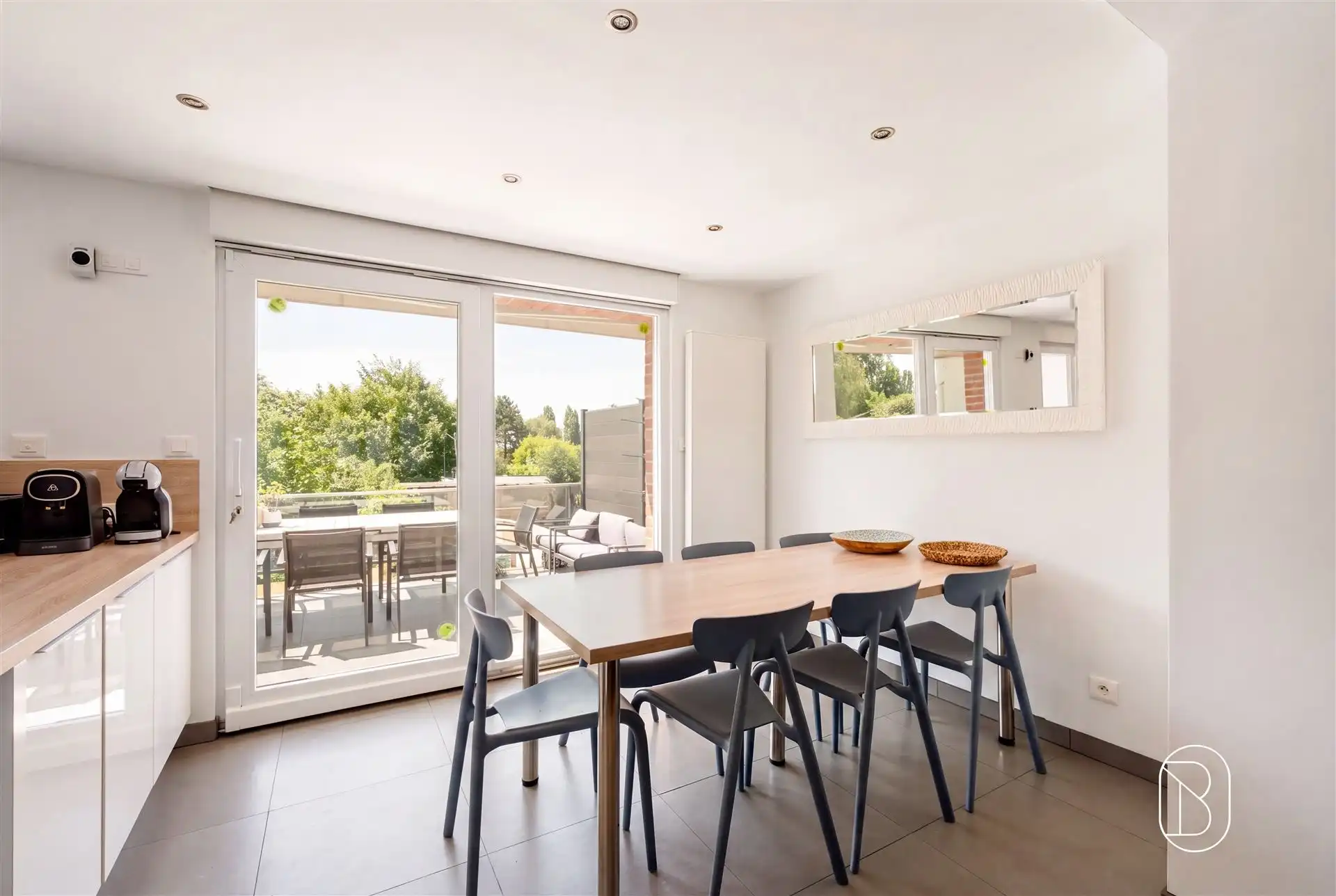 Instapklare woning met 4 slk en zonnige tuin in Moeskroen foto 11