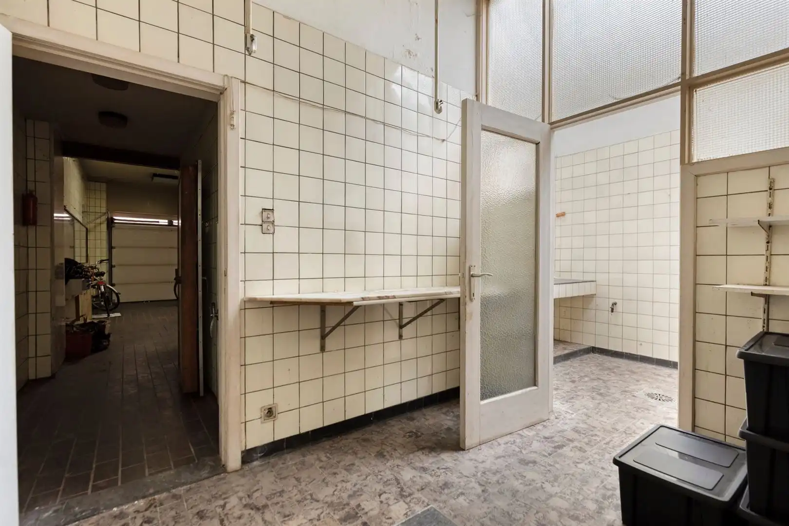 Te renoveren bel-étage met garage en 4 slaapkamers gelegen aan het station van Gent. foto 7
