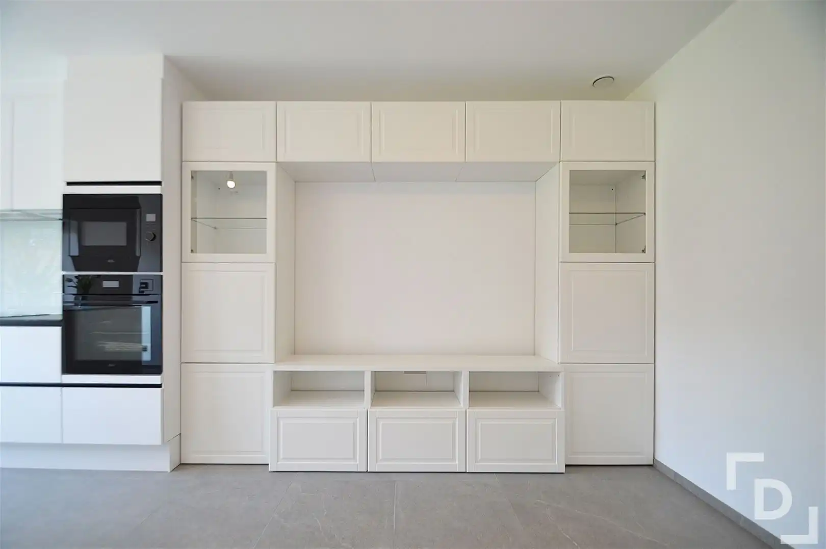 Modern en energiezuinige nieuwbouwwoning in centrum Ieper. foto 3