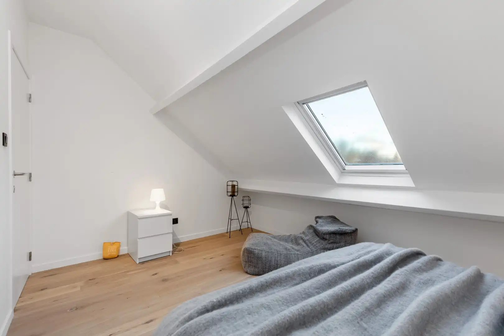 Recent gerenoveerde woning nabij centrum Brugge met 3 slaapkamers en zonnig terras! foto 15