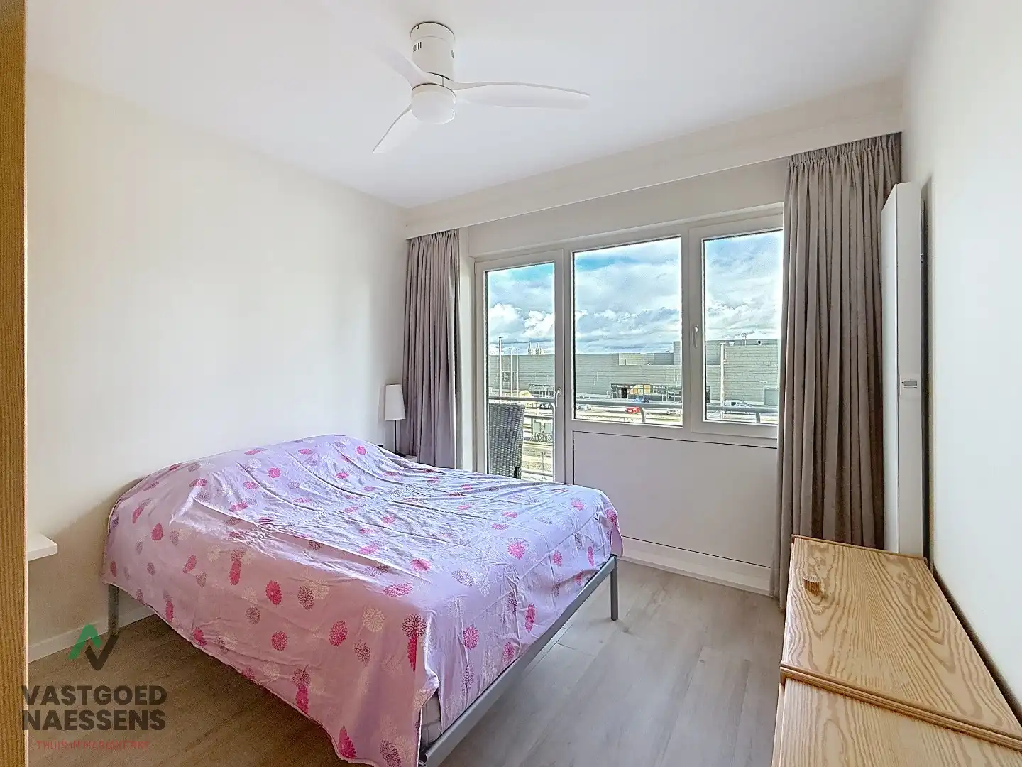 SCHITTEREND VERNIEUWD 3 SLPK APP MET ZICHT OP ZEE EN TERRAS foto 17