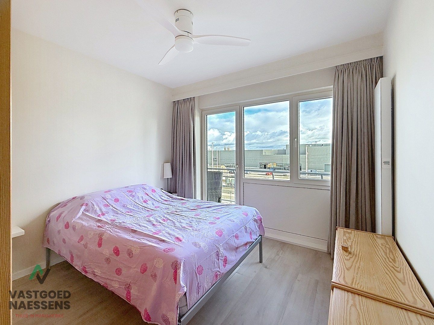 SCHITTEREND VERNIEUWD 3 SLPK APP MET ZICHT OP ZEE EN TERRAS foto 17