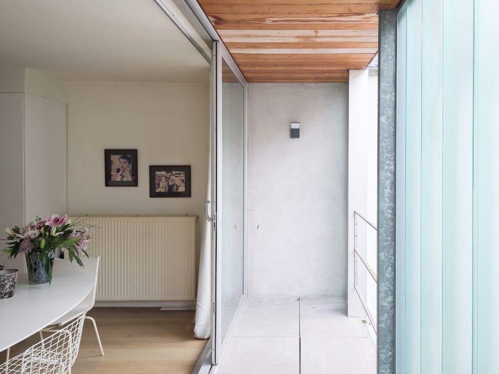 Toplocatie Centrum Gent – Stijlvol 2 slpk-appartement met ‘loft-allures’ en buitenruimte in de Koningstraat. foto 9