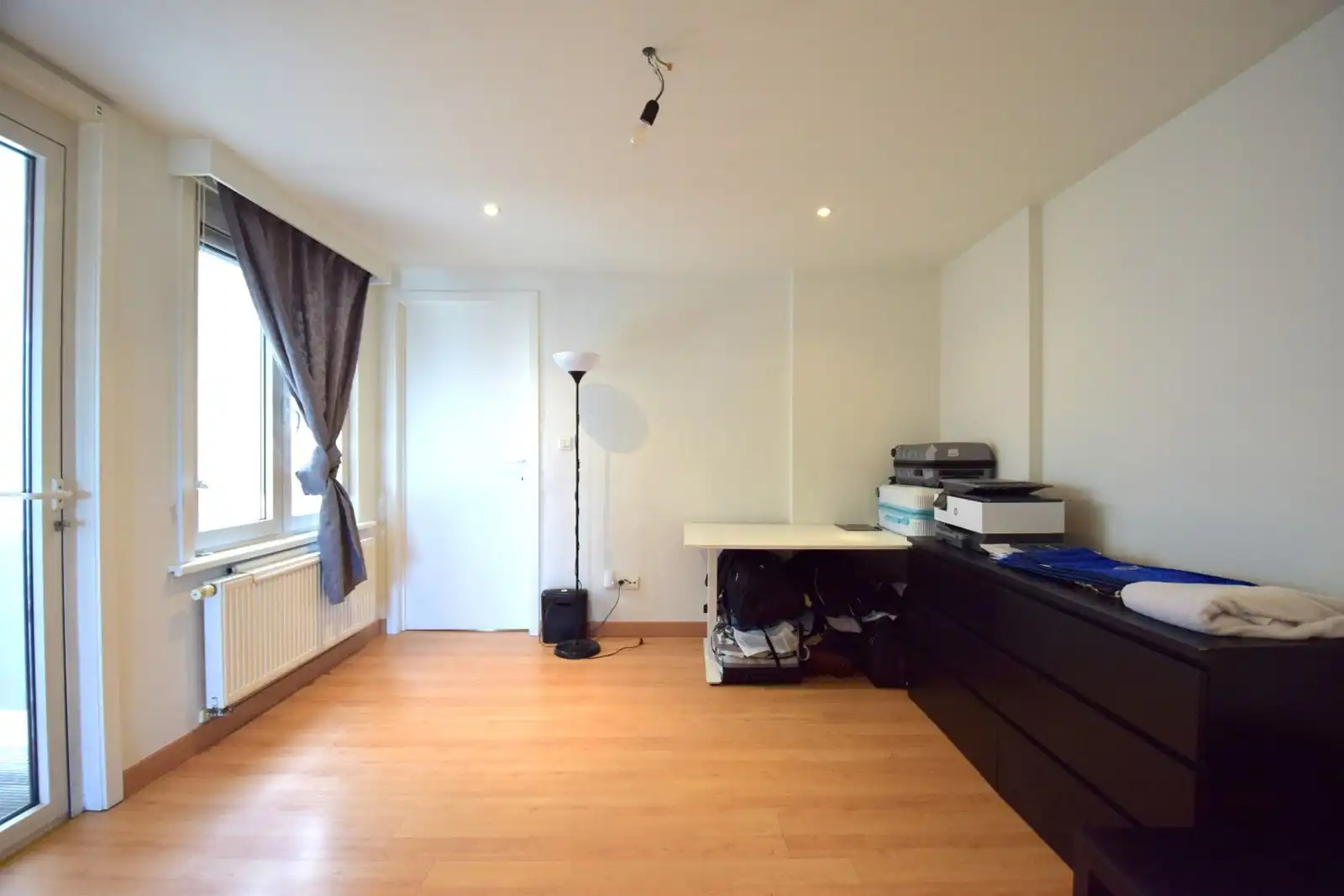 Twee slaapkamer appartement vlak naast het Sint-Pieters station. foto 7