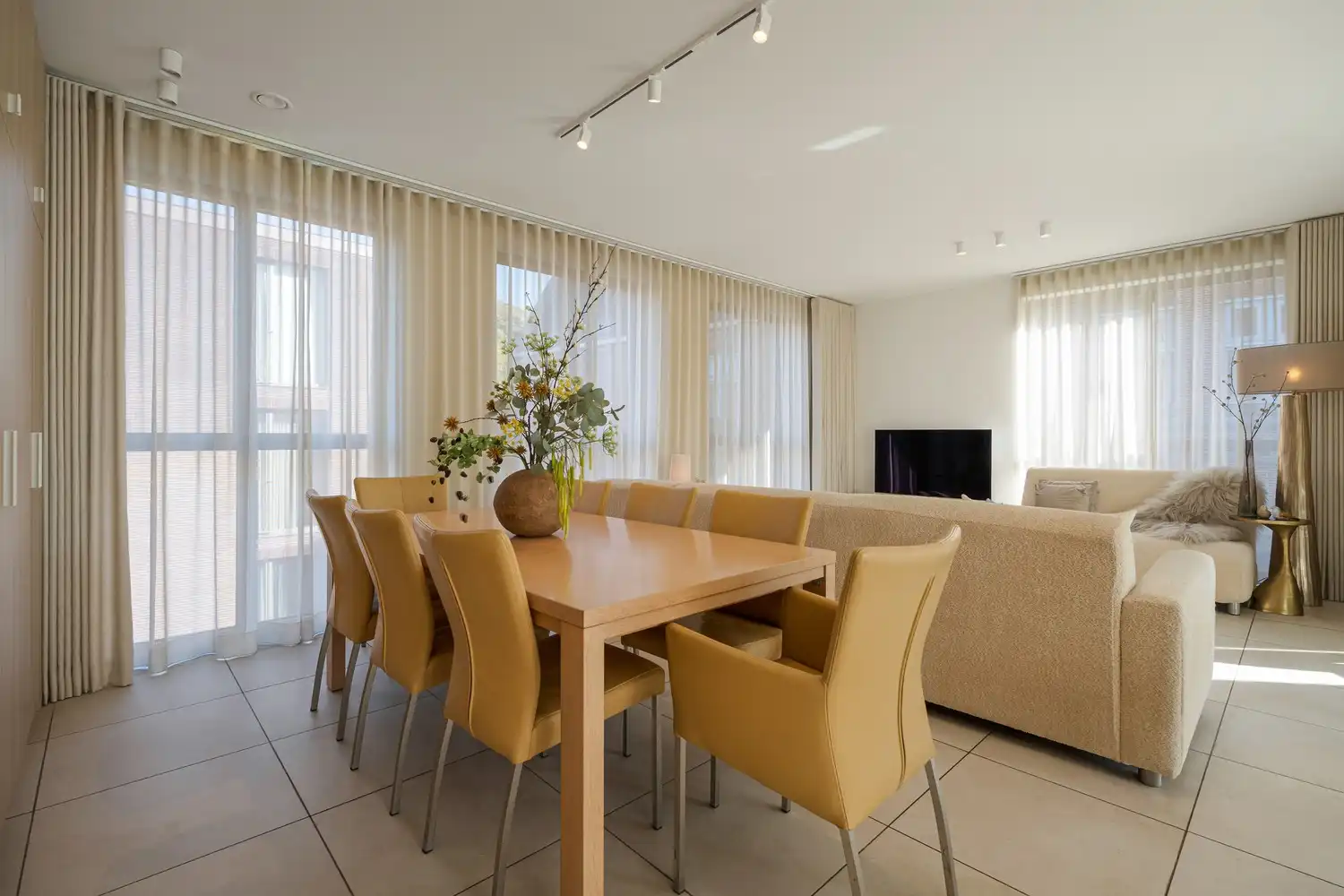 Exclusief wonen aan de Groenplaats in het charmante Oud-Rekem foto 7