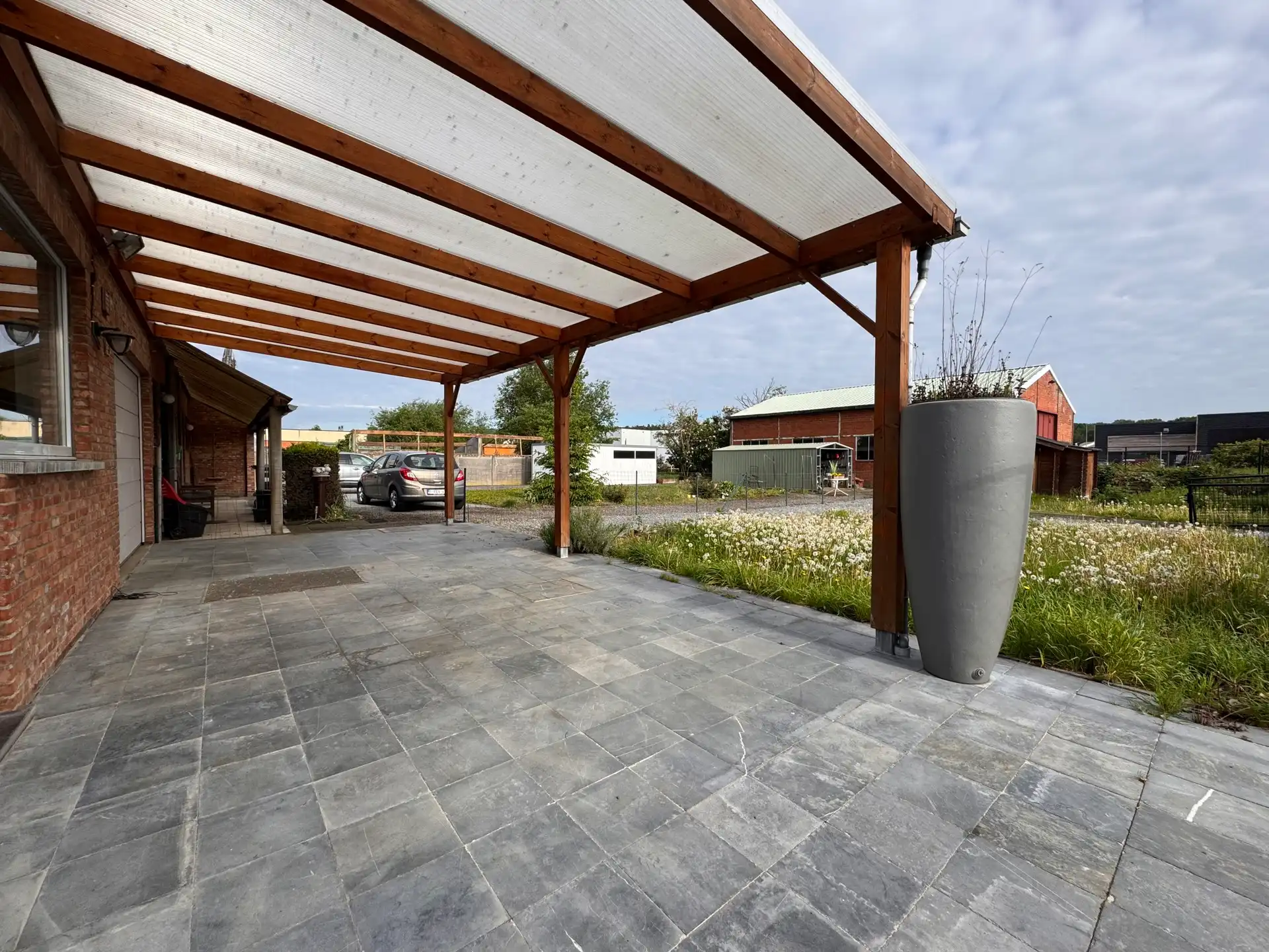 Woning met drie slaapkamers en tuin foto 17