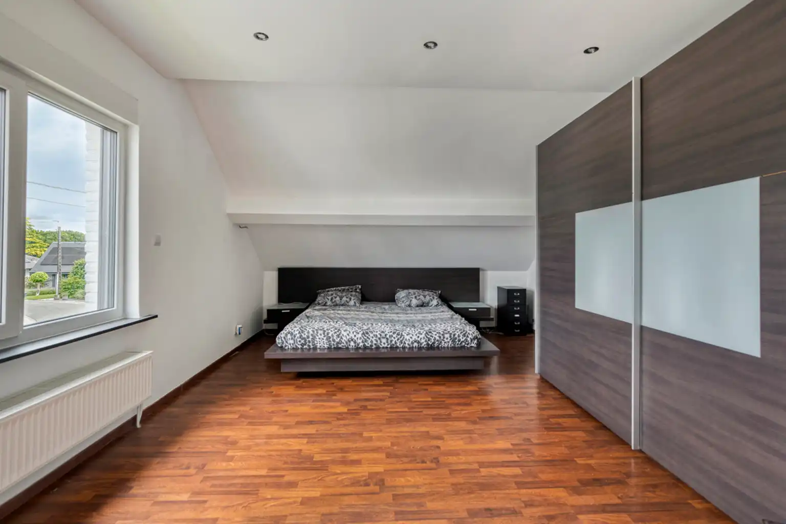 Instapklare woning, voorheen 3 slpk, extra kamers mogelijk foto 14