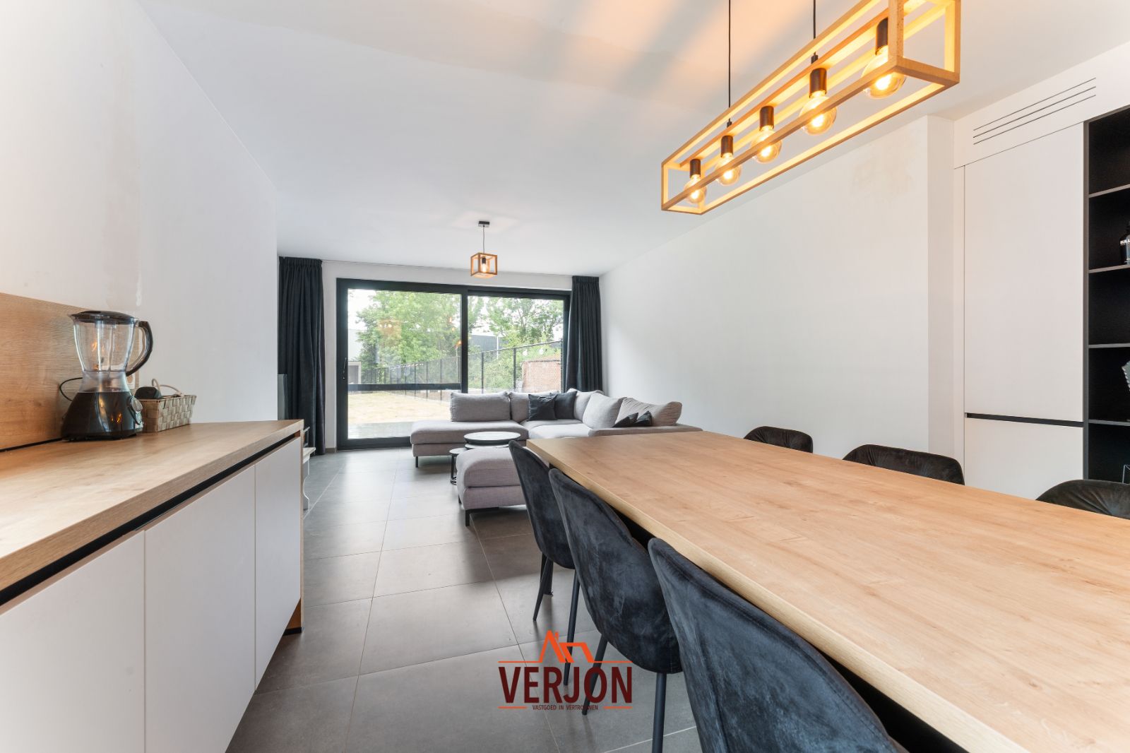 Prachtige woning met 4 slaapkamers, carport en zonnepanelen nabij centrum Ingelmunster foto 9
