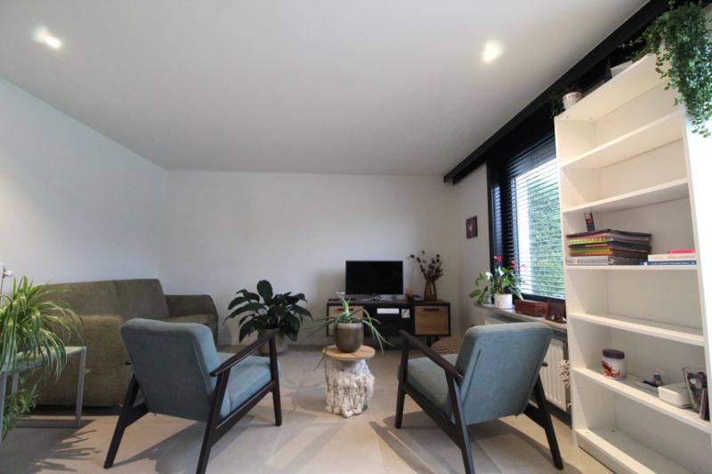 Gerenoveerde woning met drie/vier slaapkamers te Kachtem foto 5