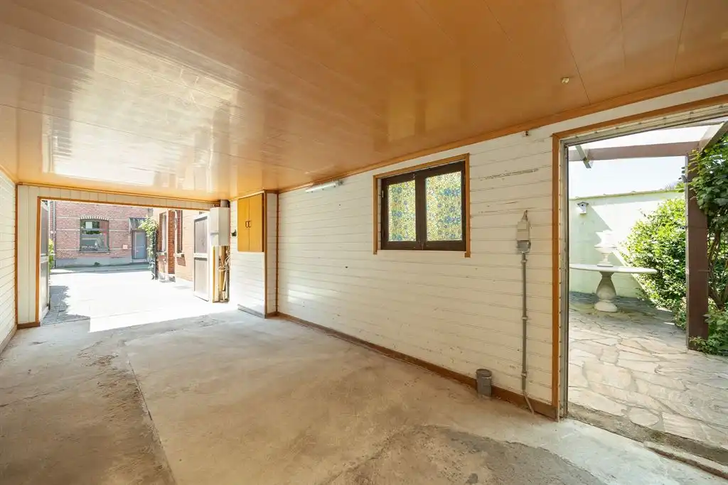 Te renoveren halfopen bebouwing in doodlopende straat foto 21