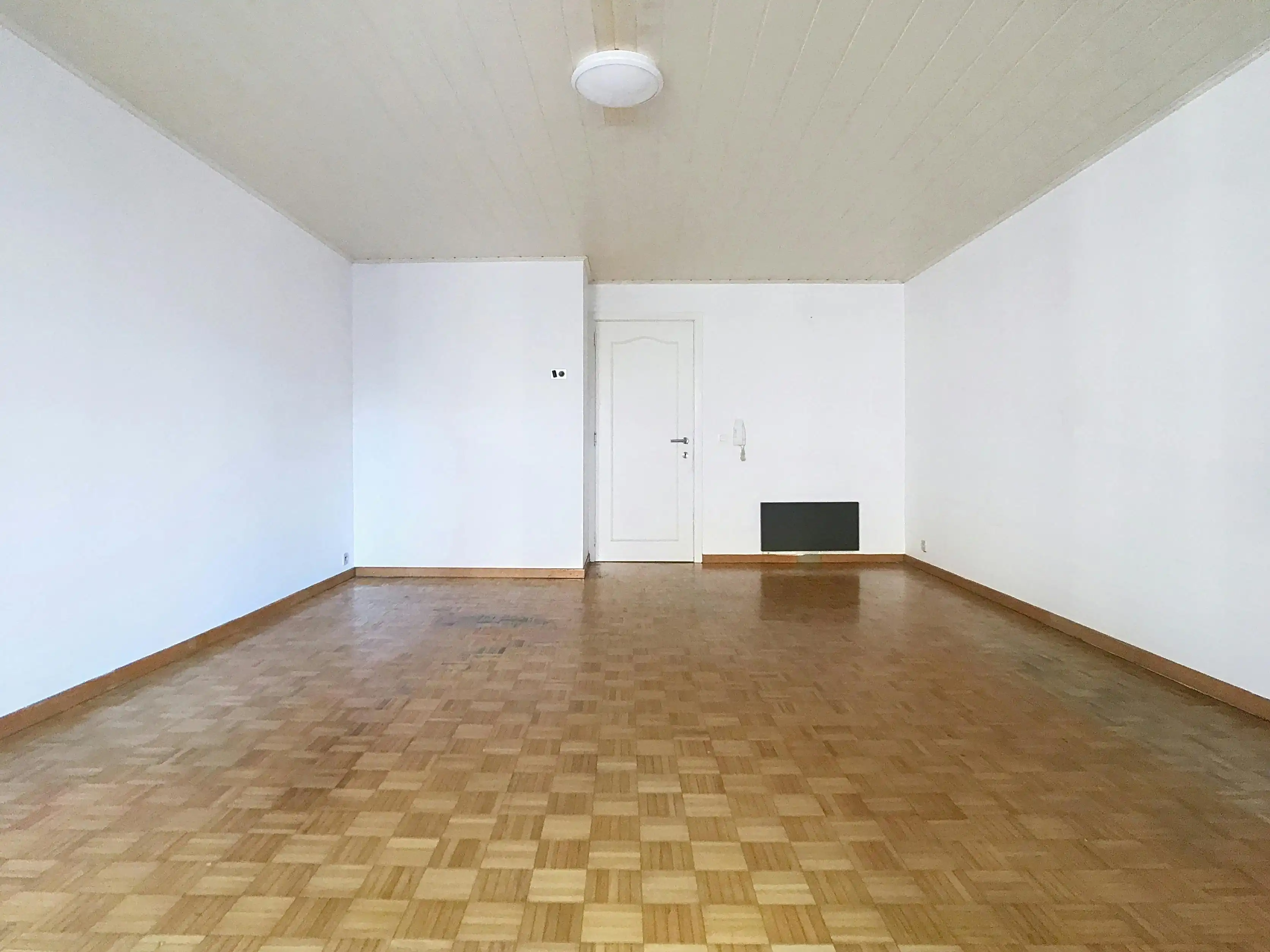 Op te frissen appartement met tuin te koop in Antwerpen foto 4