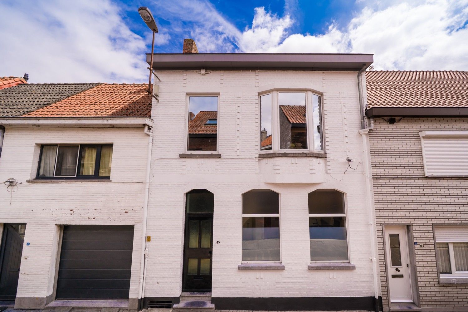 Ruime gerenoveerde woning met 4 slaapkamers en prachtige tuin foto 29