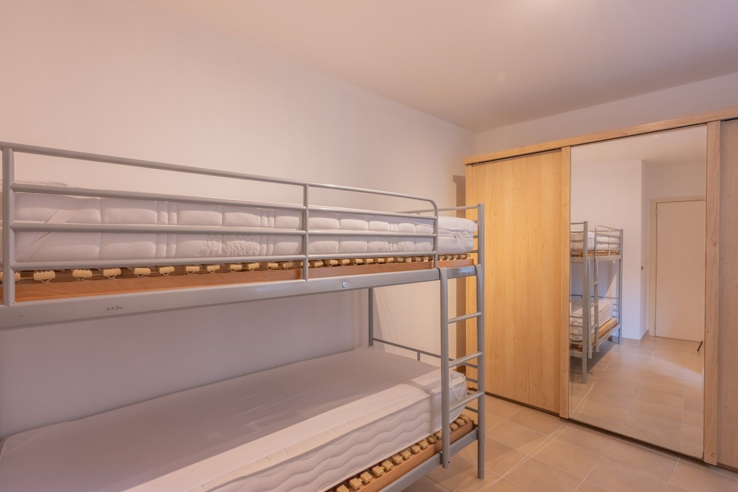 Drie slaapkamer appartement in het centrum van Heist foto 10