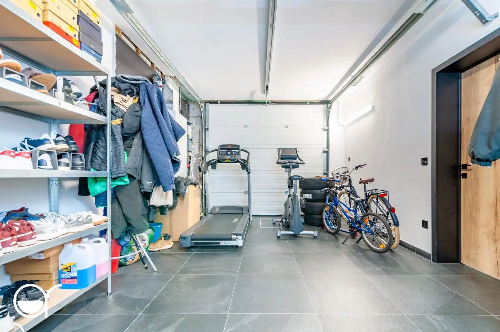 Ruime nieuwbouwwoning met vier slaapkamers in Sint-Amandsberg. foto 8