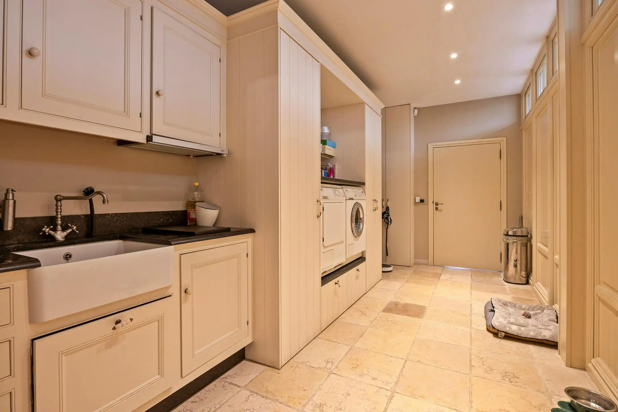 Uniek stadspand met dakterras in centrum Maaseik foto 13