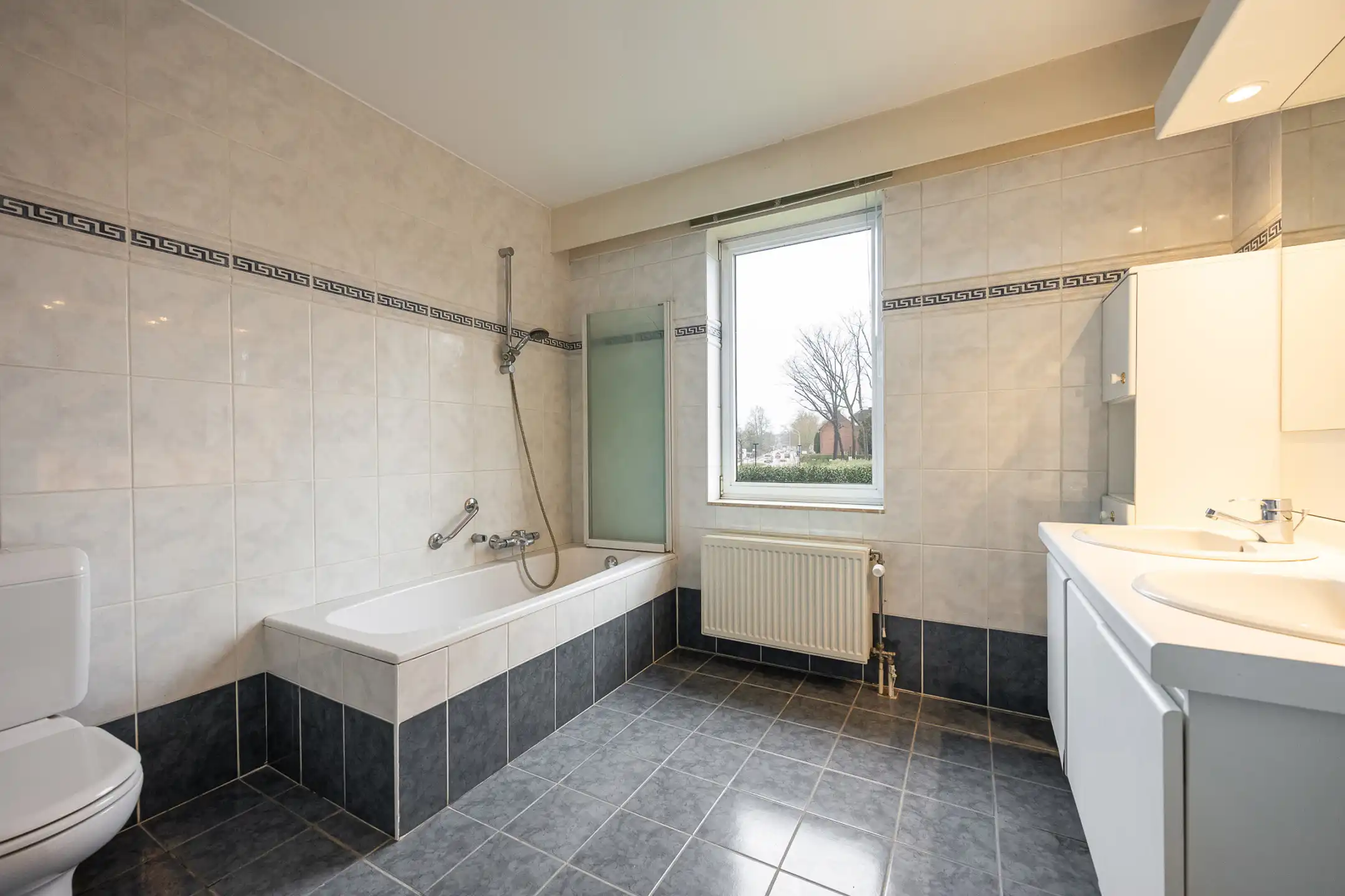 3 slpk app met garagebox op wandelafstand van centrum Beerse foto 10