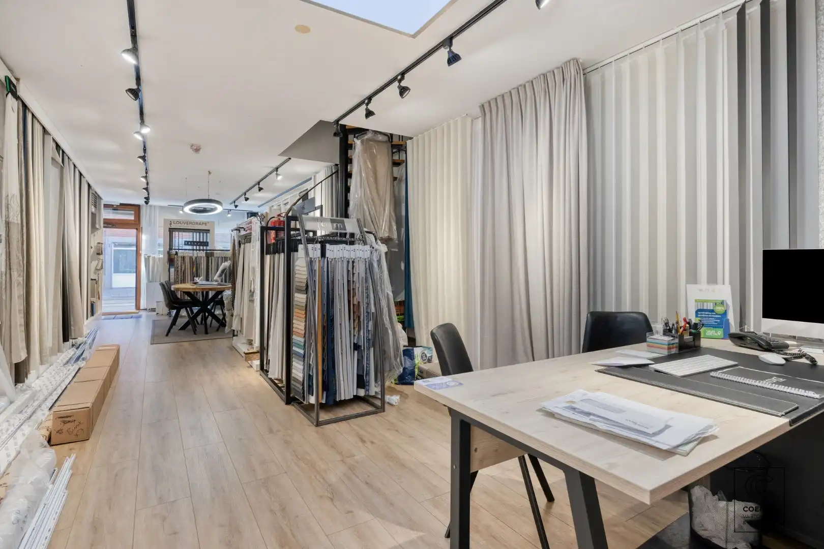 Handelspand met potentieel voor woongelegenheid op toplocatie te Deurne! foto 3