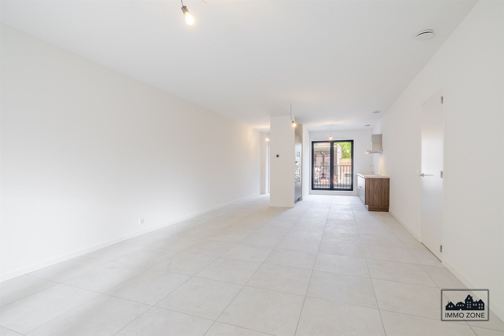 Afgewerkt nieuwbouwappartement met 2 slaapkamers foto 3