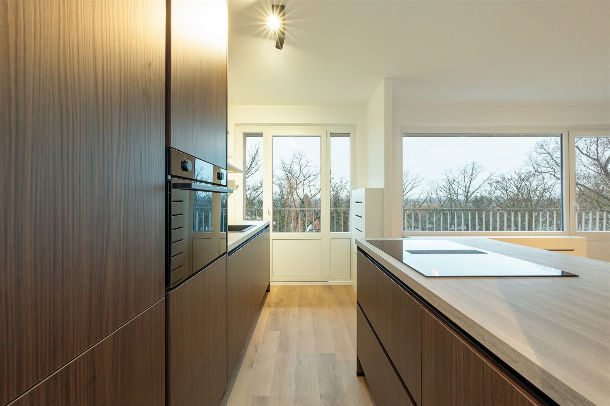 Gerenoveerd app. met 2 slpk. en terras foto 9