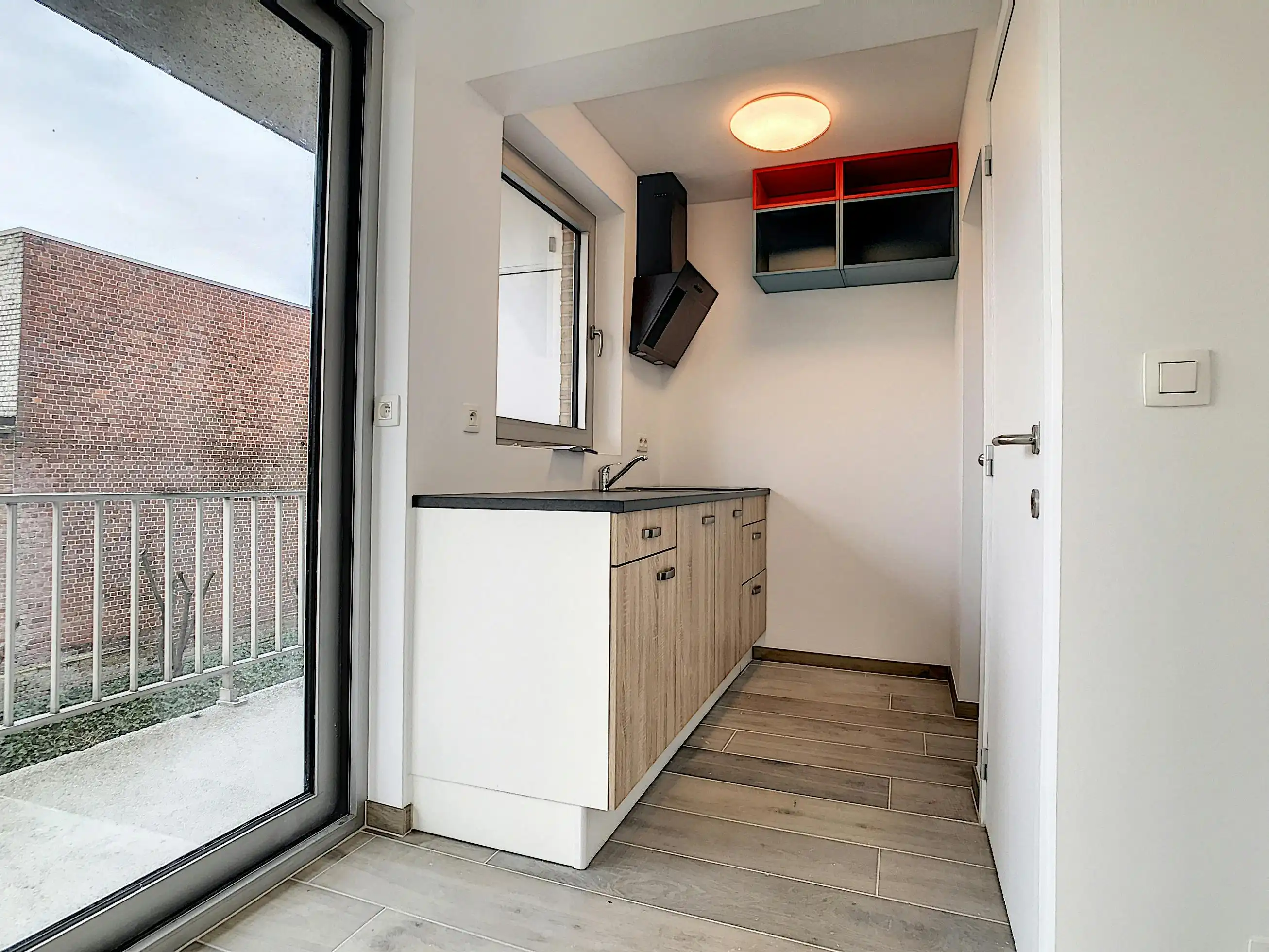 Top investering met 1 slaapkamer en terras te Roeselare!!! foto 4