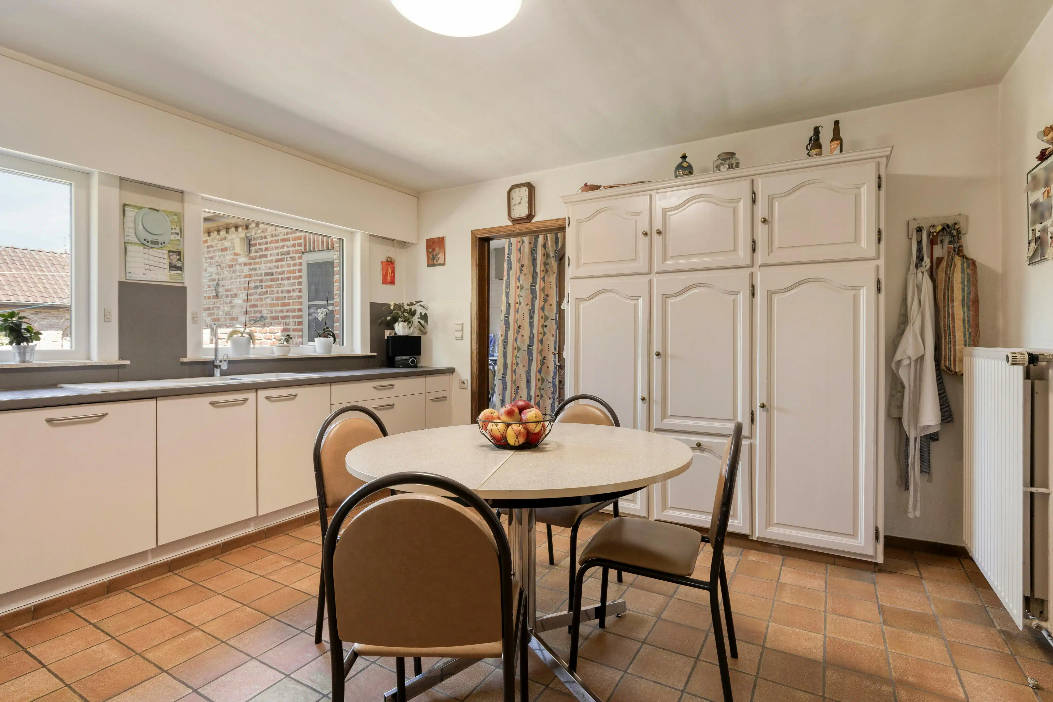 Alleenstaand huis met 5 kamers te koop in Beveren-Leie foto 8