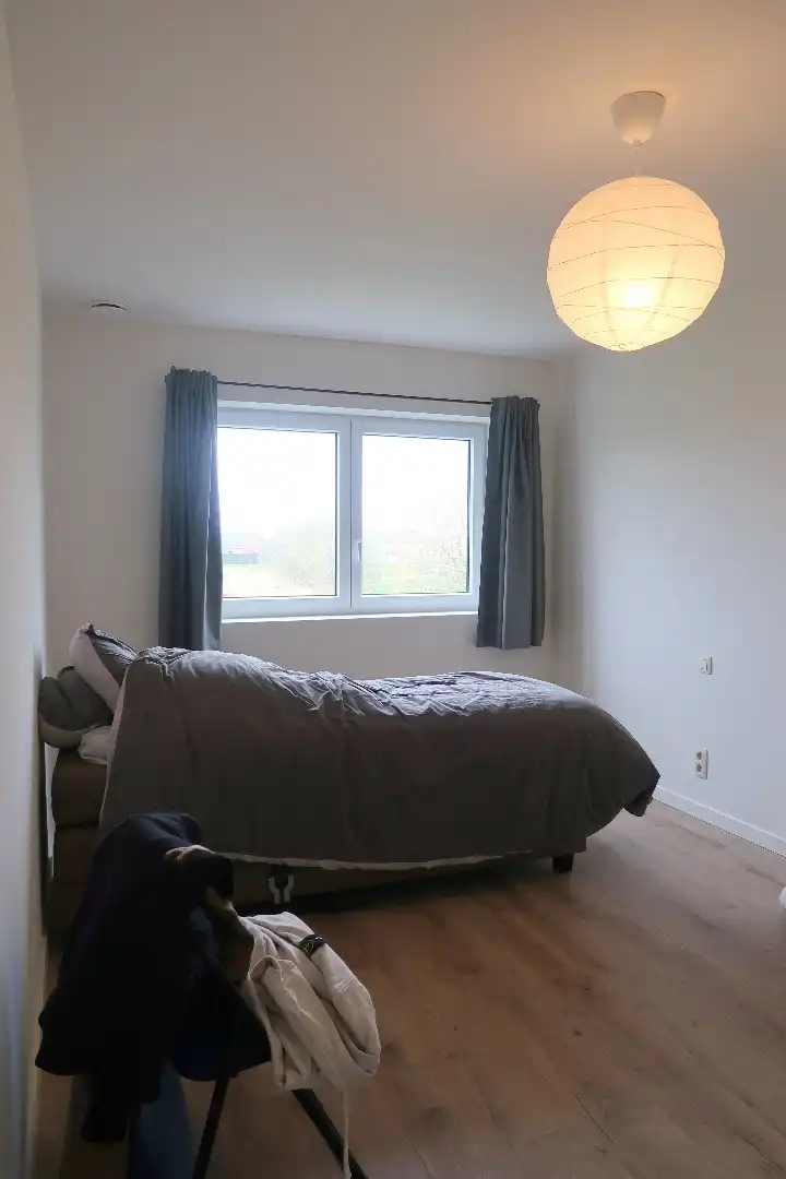 Moderne koppelwoning met 4 slaapkamers en prachtige vergezichten, omringd door groen foto 16