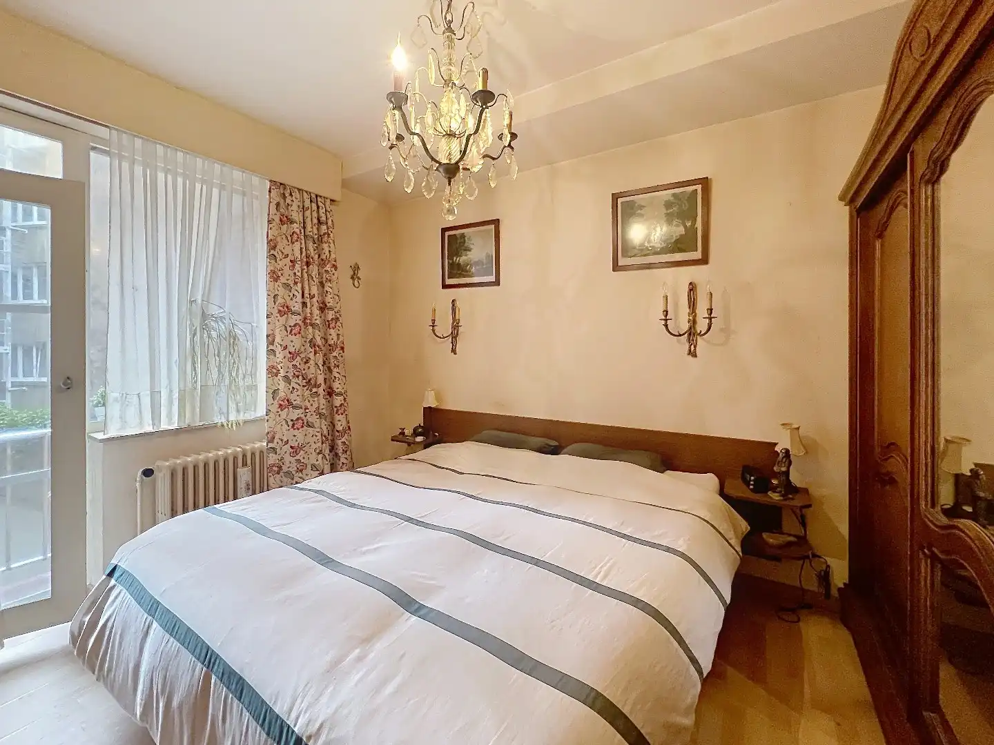 Op te frissen appartement met topligging aan het Marie-Joséplein. foto 12