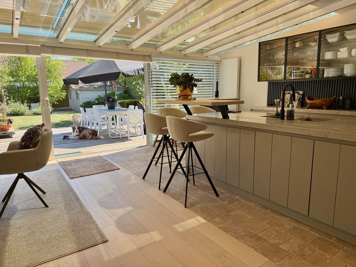 Top afgewerkte Villa op zongericht perceel. foto 11