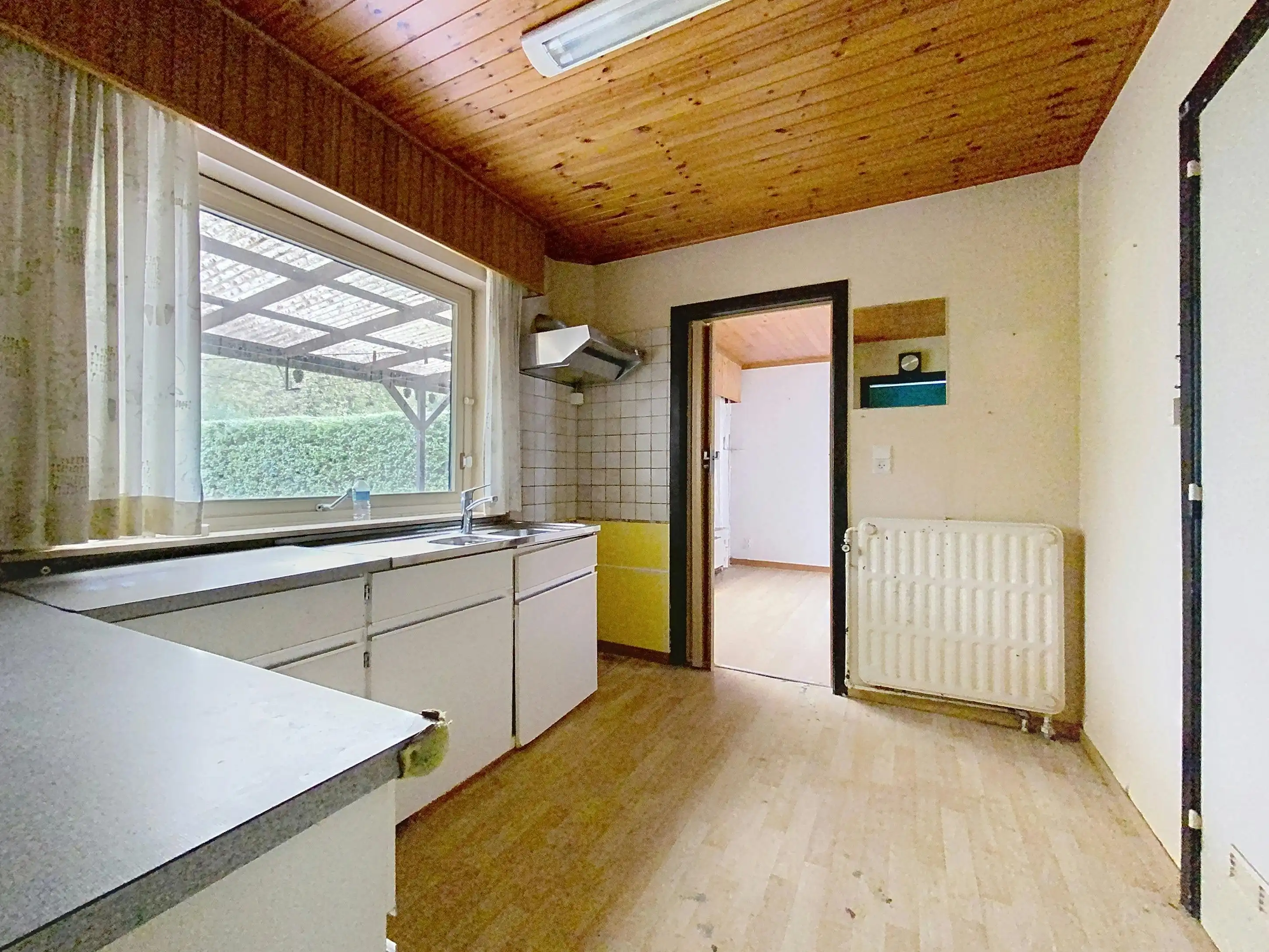 Te renoveren woning met 3 slaapkamers te koop in Heist foto 8