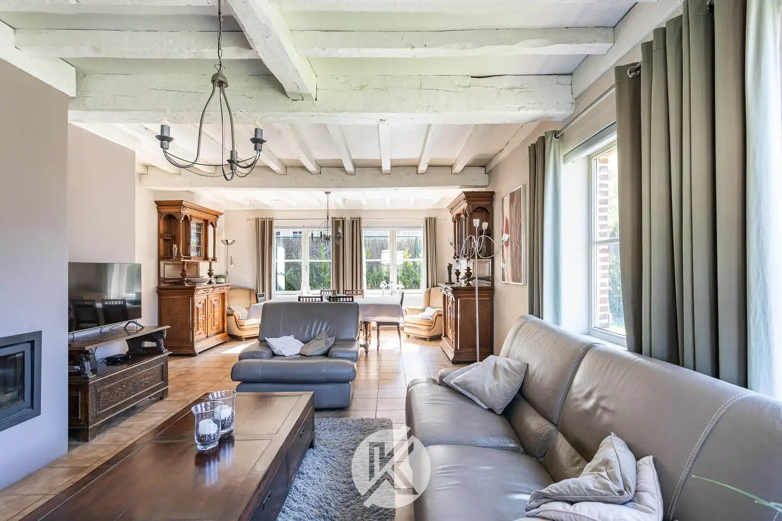 Vrijstaande woning op ruim perceel van 15 are foto 5