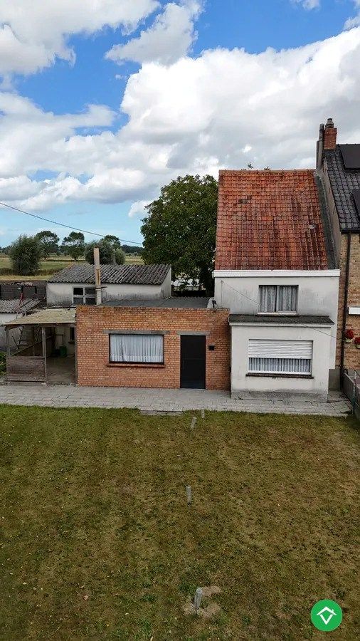 Hoofdfoto van de publicatie: Woning met 3 slaapkamers tuin en garage te Gistel