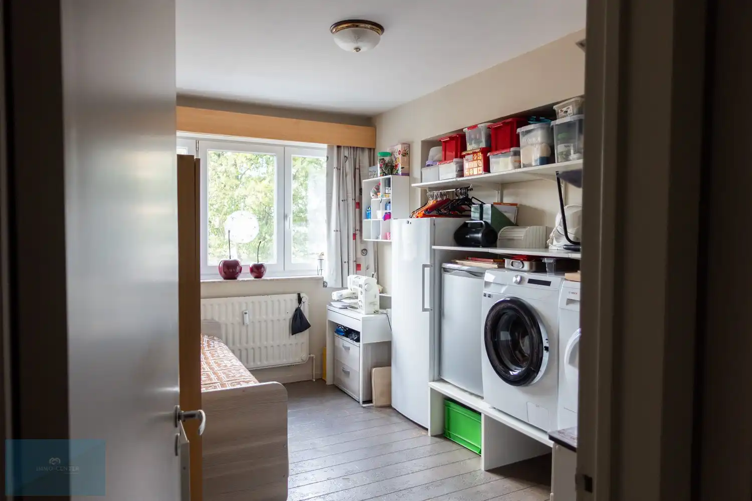 Instapklaar 2-slaapkamerappartement met terras op topligging in Genk foto 22