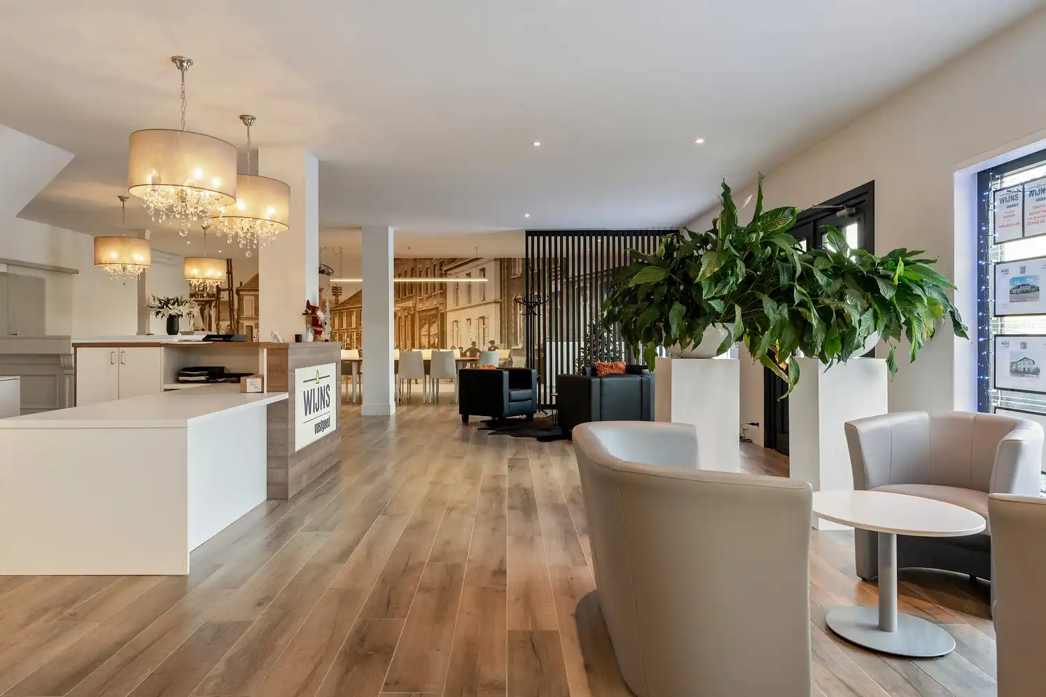 Uiterst gunstig gelegen kantoor. foto 13