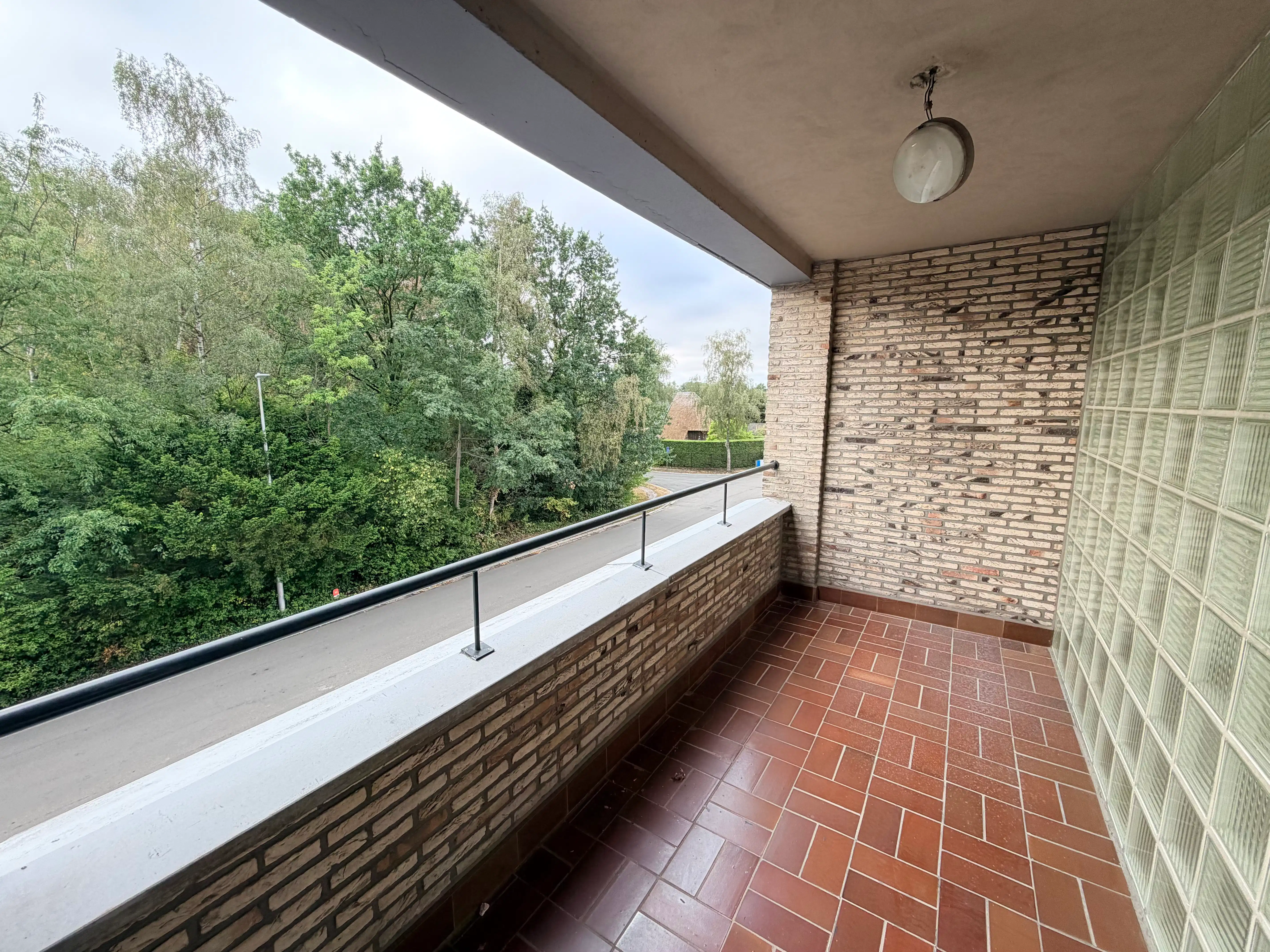 Genk-Bret, Zagerijstraat 35 bus 3: Instapklaar appartement met 3 slaapkamers in een rustige omgeving met een vlotte bereikbaarheid. foto 10