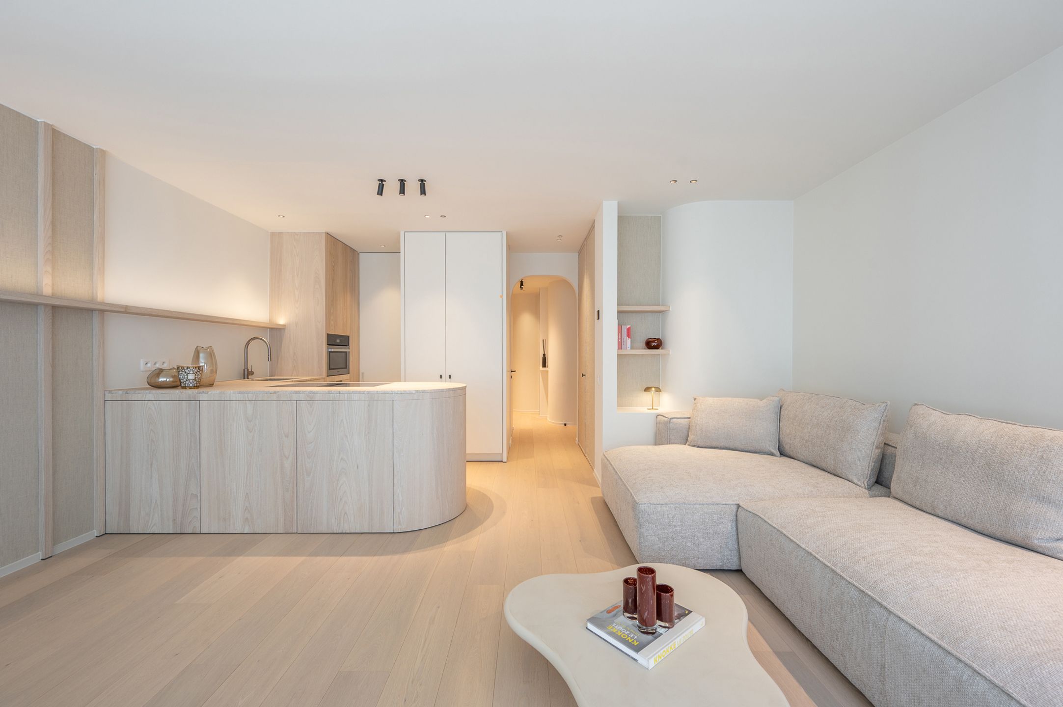 Stijlvol gerenoveerd appartement in het hart van het Zoute.. foto 9