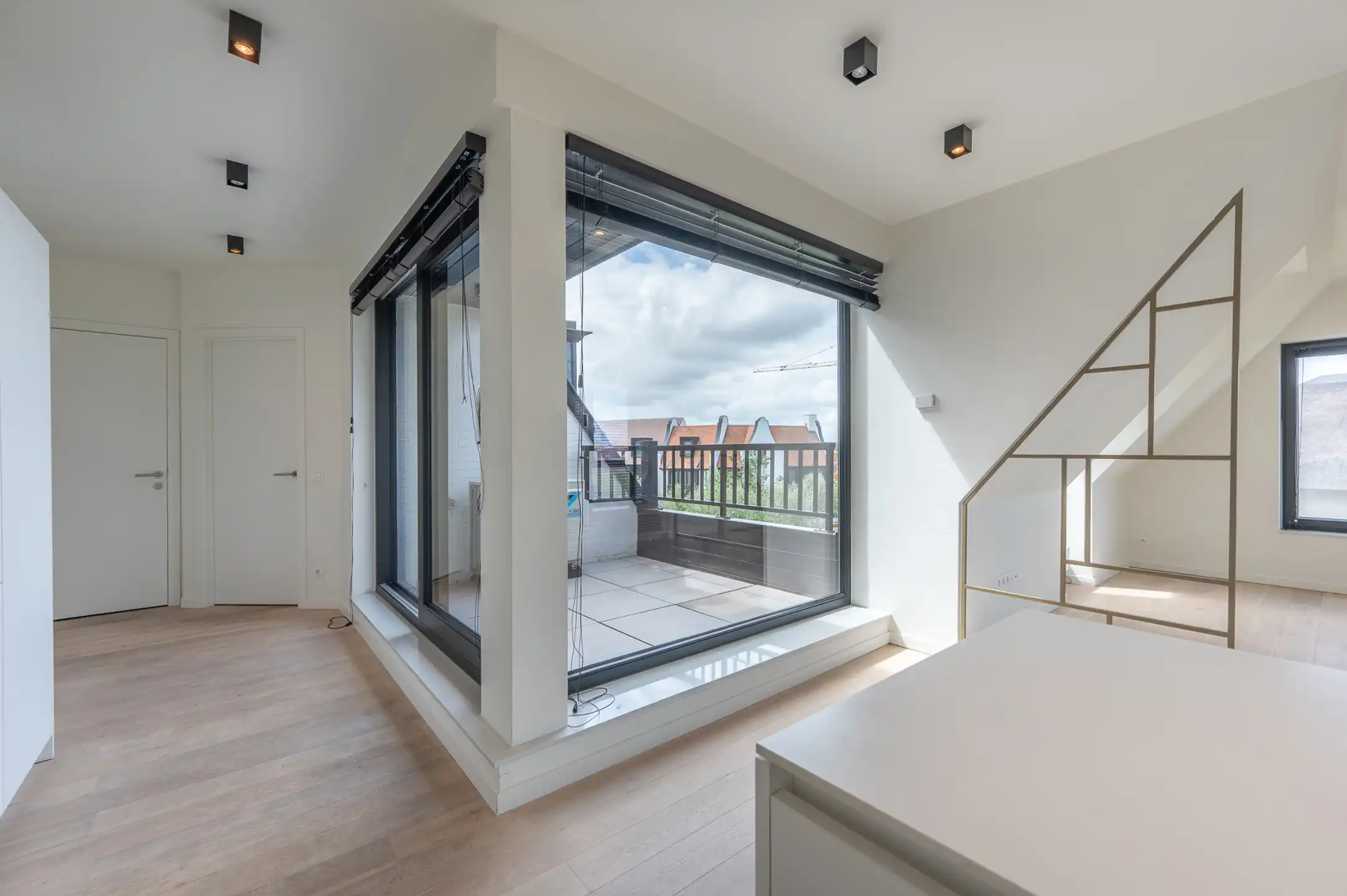 Stijlvol penthouse met 2 slaapkamers en terras – Duinenwater foto 8