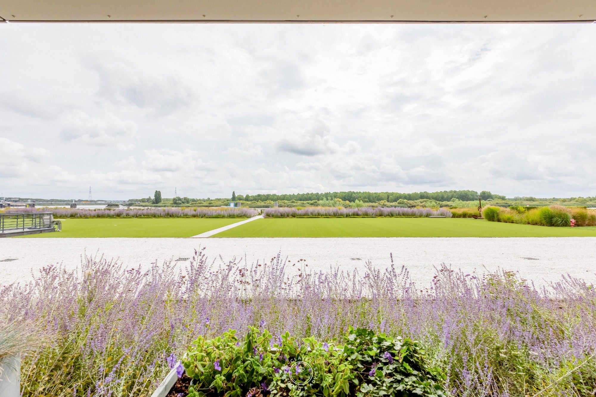 Scheldezicht vanop uw terras: uniek gelijkvloers appartement foto 2