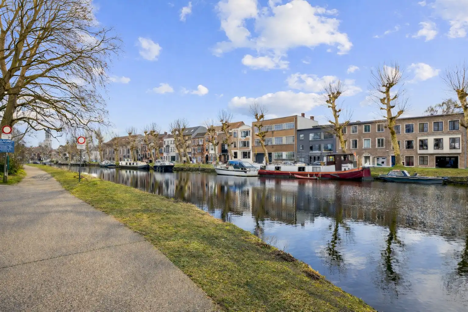 Gelijkvloers wonen met uitzicht op het water foto 2