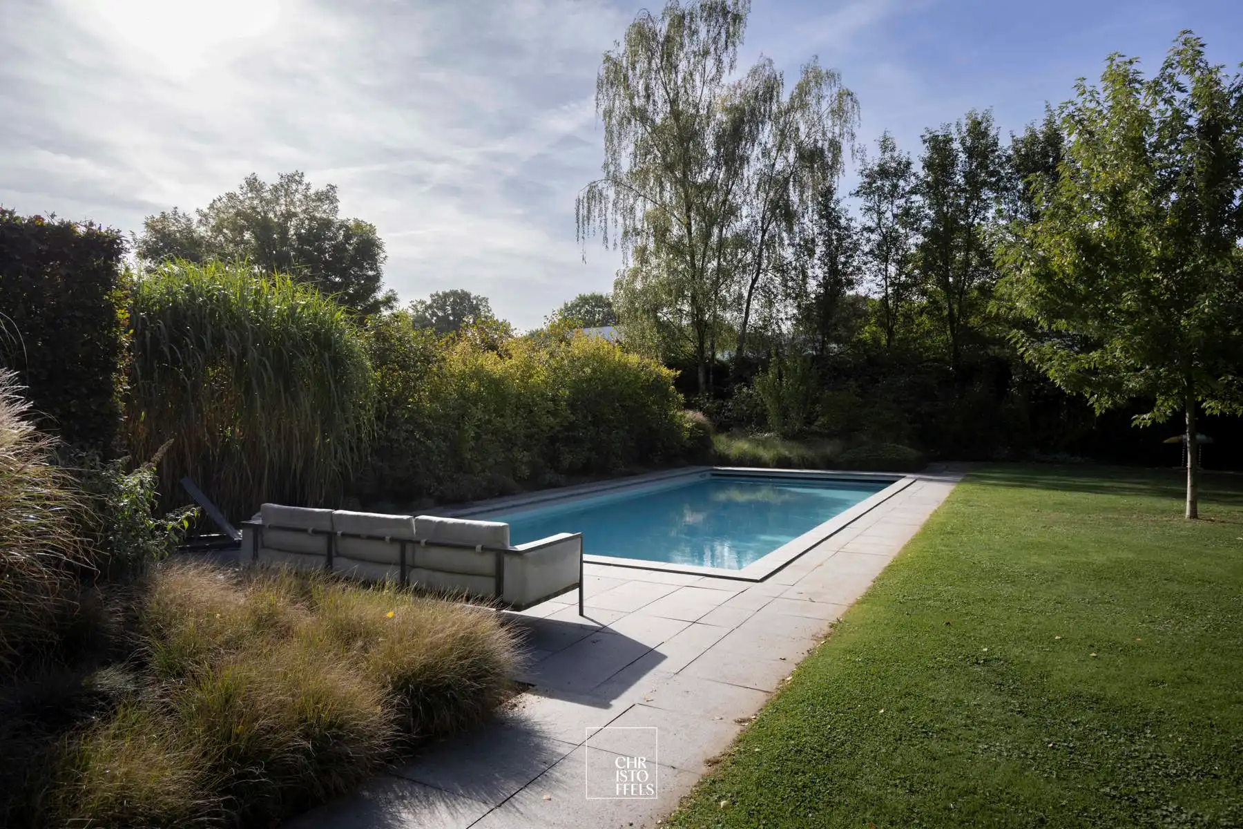 Architecturale villa  (488m²) met buitenzwembad op perceel van 1.281m²  foto 11