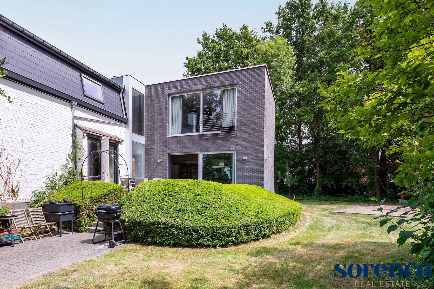 Uitzonderlijke dubbelwoonst ca. 420m² op perceel ca. 4700m² foto 8