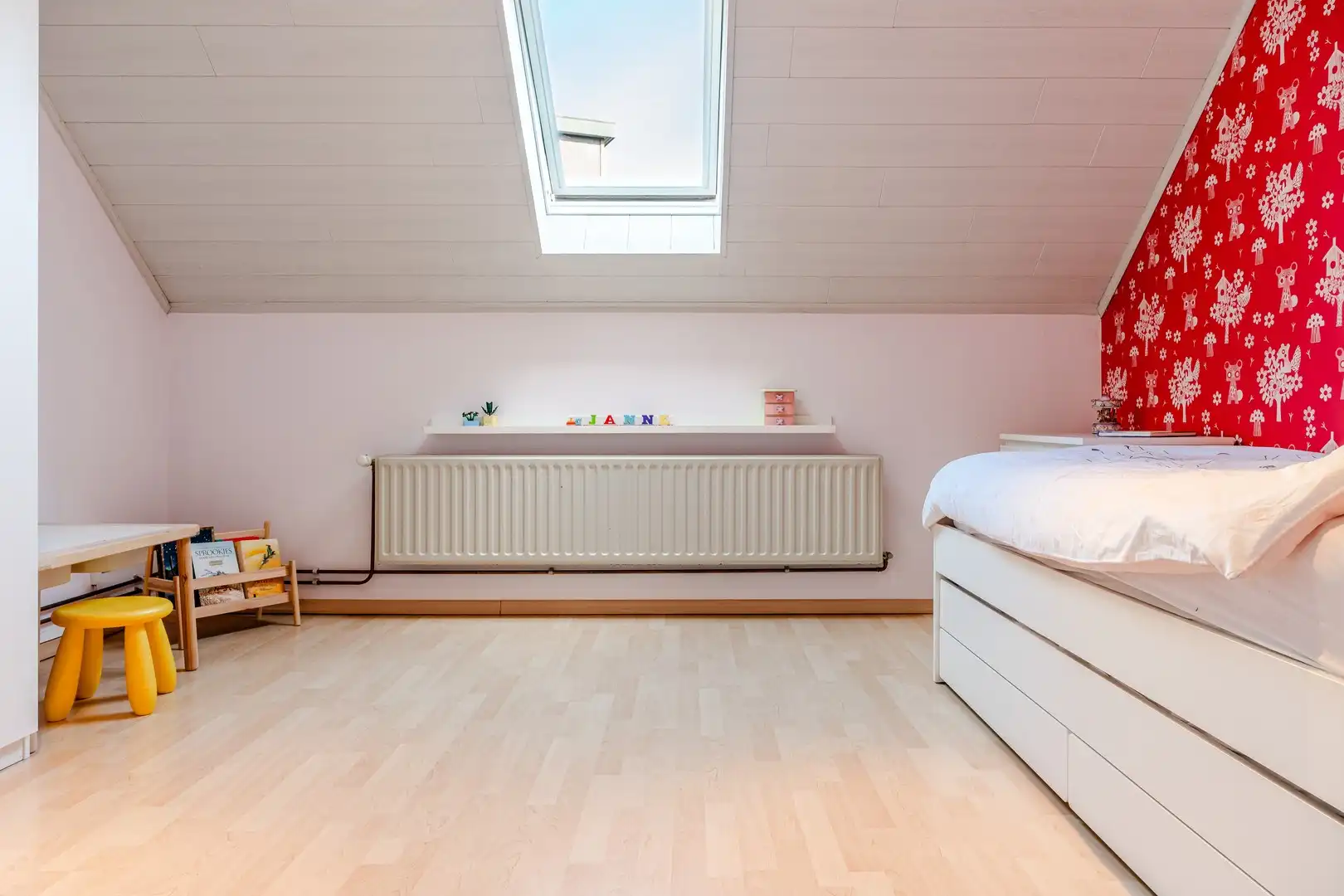 Instapklare woning met vier slaapkamers en tuin in het hart van de stad foto 23