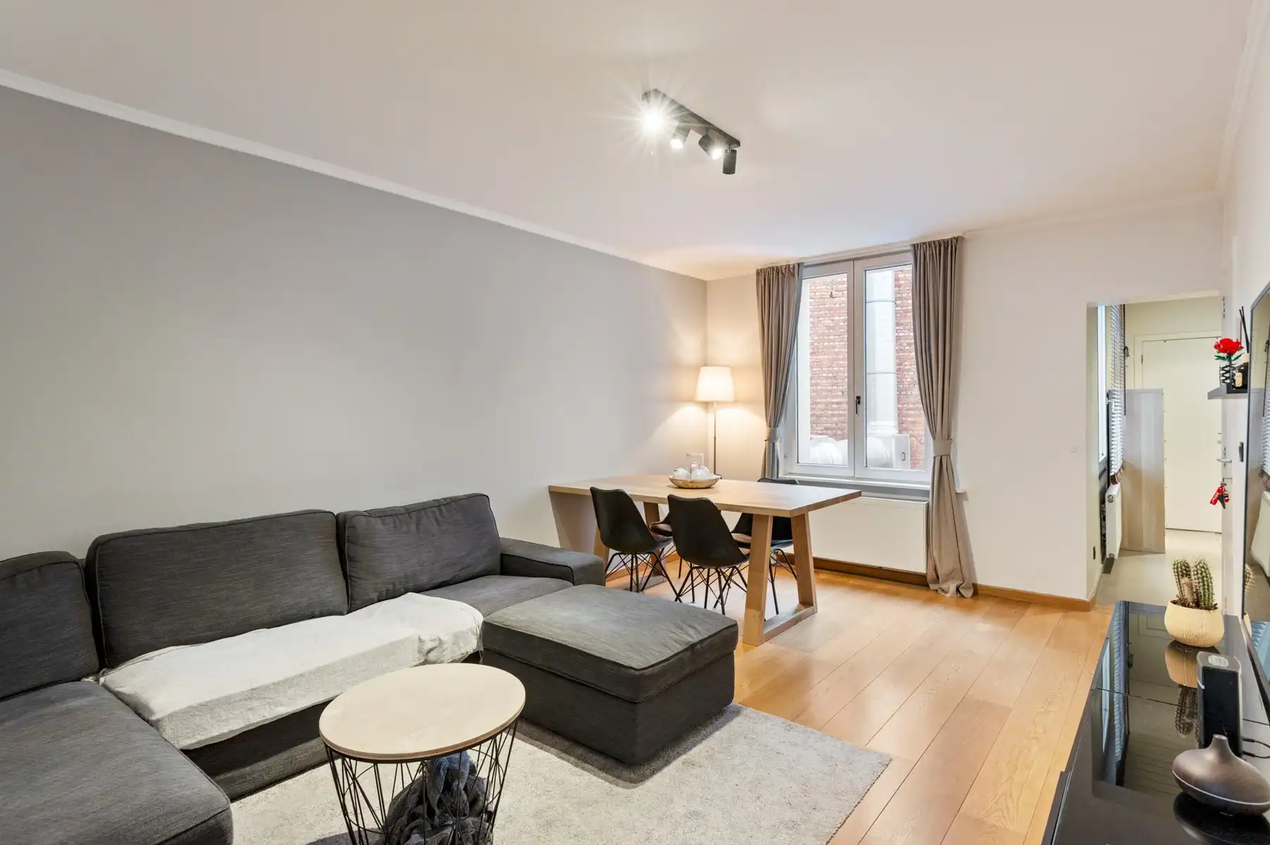 Instapklaar en energiezuinig appartement op uitstekende ligging foto 3