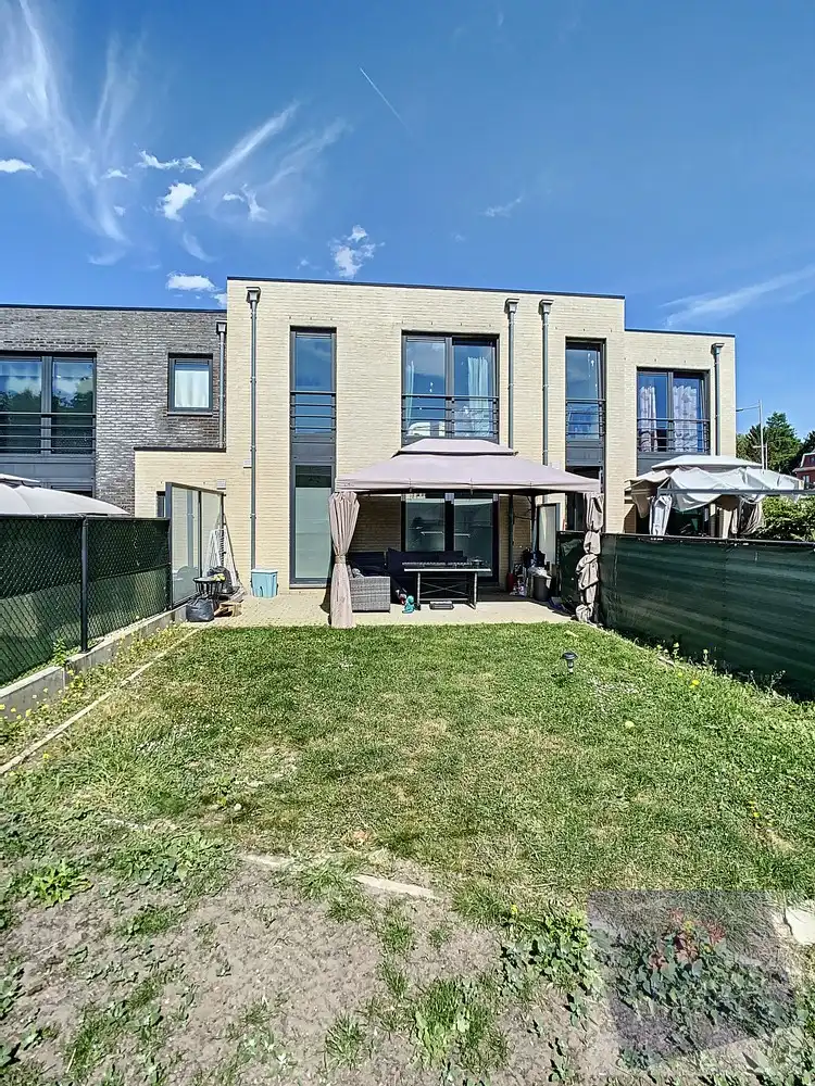 Halfopen bebouwing met tuin in rustige woonwijk te Borgloon foto 8